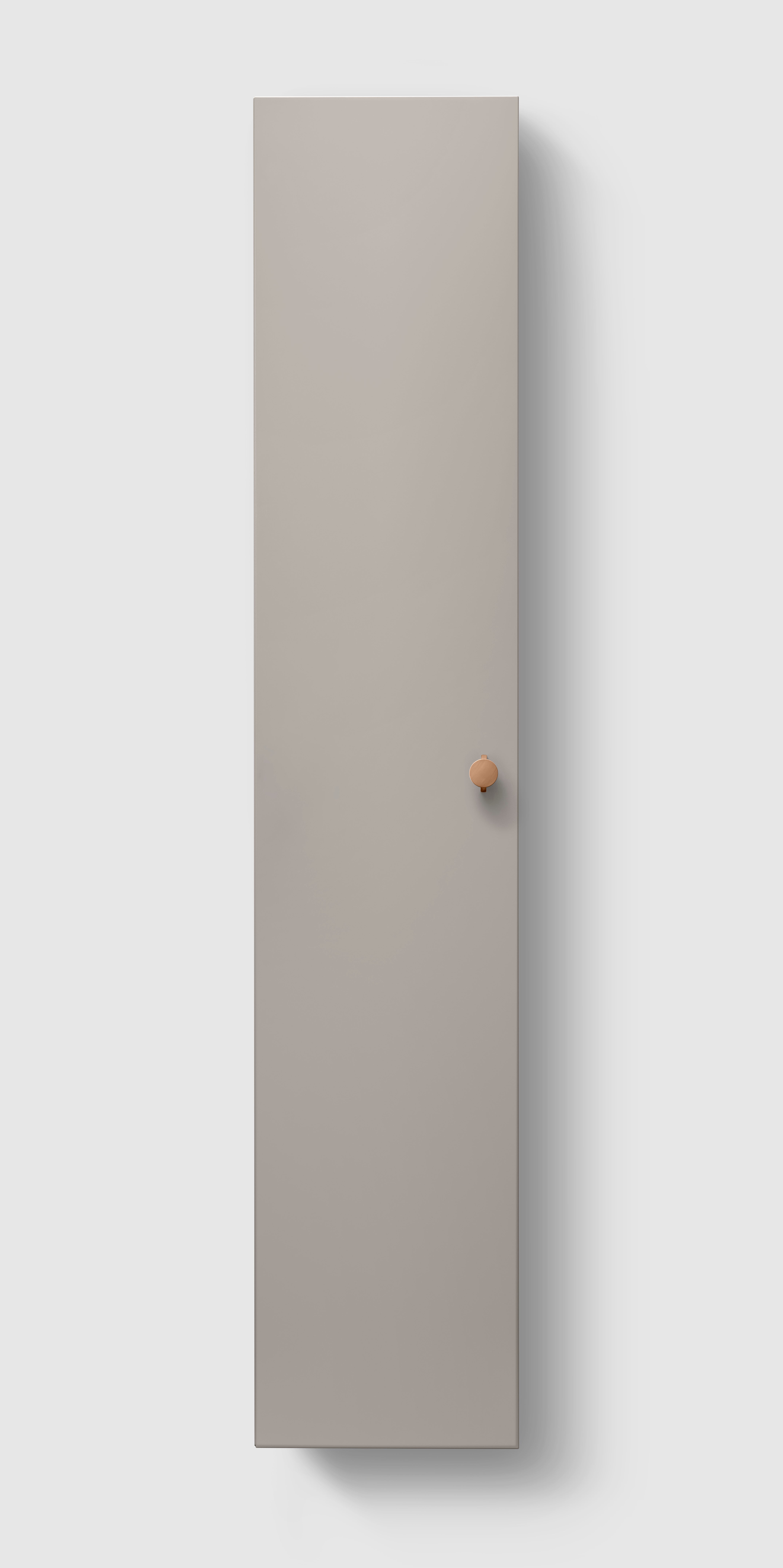 H3/TCS32 - Warm Grey Left - A2.06 Copper PVD